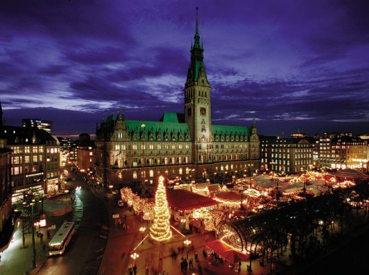 Städtereisen im Advent: Zum Lichterzauber nach Wien